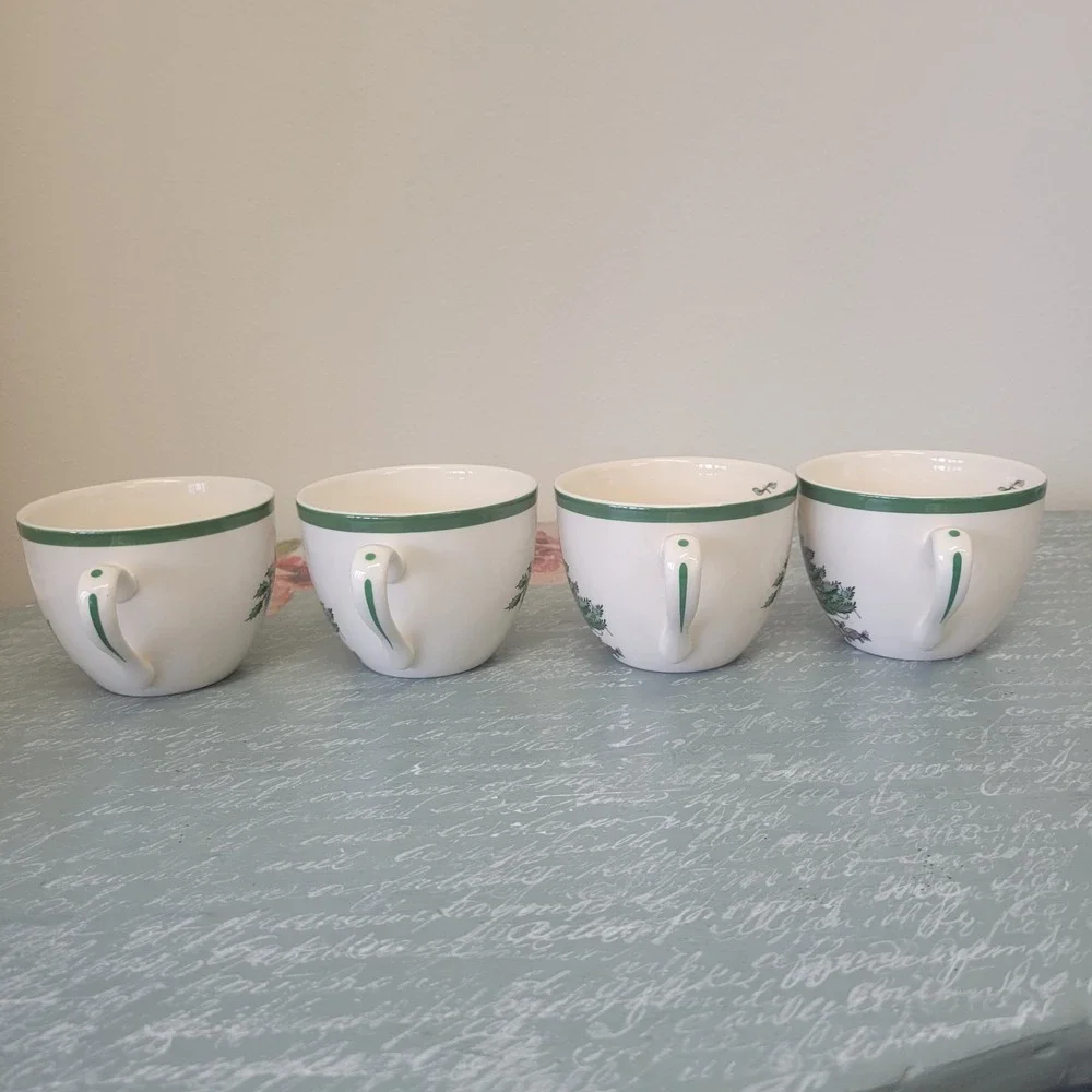 Spode Christmas Tree Cups Holly‎ Berries S334